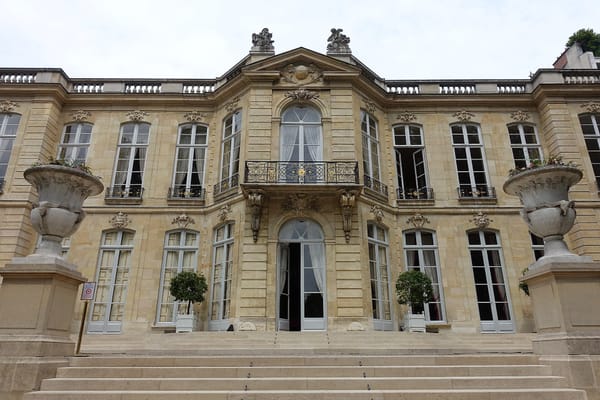 Services du Premier ministre · ce que dit exactement la procédure ouverte à Paris