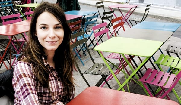 TITIOU LECOQ : « LA PHOTO DE MON PLACENTA FINIRA SUR MON BLOG, C’EST SÛR »