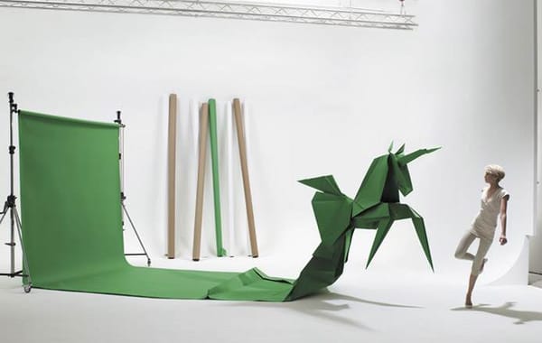 Grégoire Alexandre ou le regard démesuré et irréel d’un photographe sur le monde de la mode