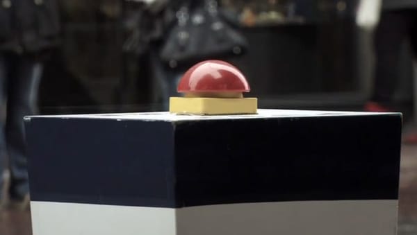 THE FLAMING LIPS – ASHES IN THE AIR