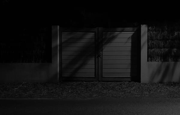 Miike Snow – The Wave