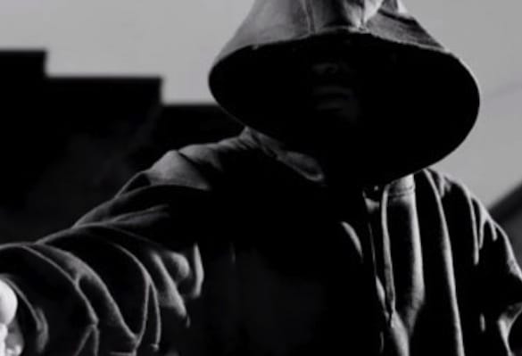 LA BEAUTE RESUMÉE EN 100 TABLEAUX