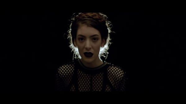LA CHANTEUSE LORDE, 17 ANS ET BIENTÔT SUPER-STAR