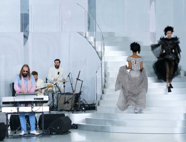 SÉBASTIEN TELLIER TRANSCENDE CHANEL