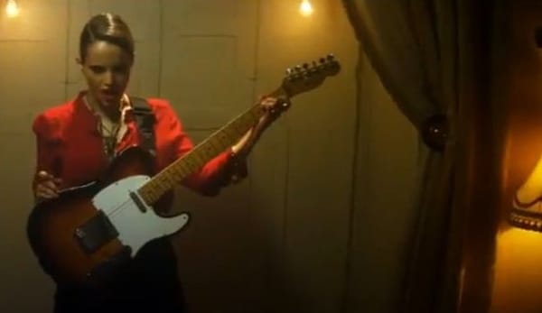 « Desire » – Anna Calvi