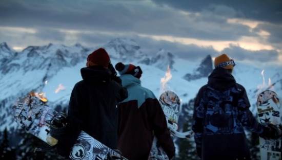 Per-Hampus Stålhandske réalise “Alive” pour la marque Burn