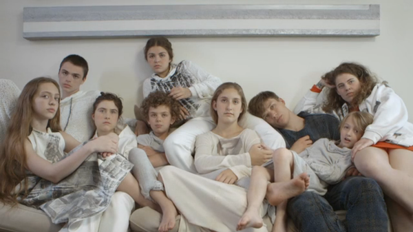 LES VISAGES D’ALEXA KAROLINSKY‏