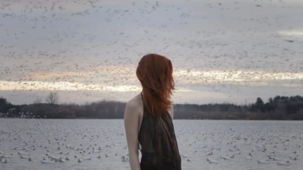 10 NOUVEAUX TALENTS DERRIÈRE LES FILMS DE MODE