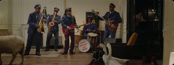 NOVA RÉPARE LES GENS !