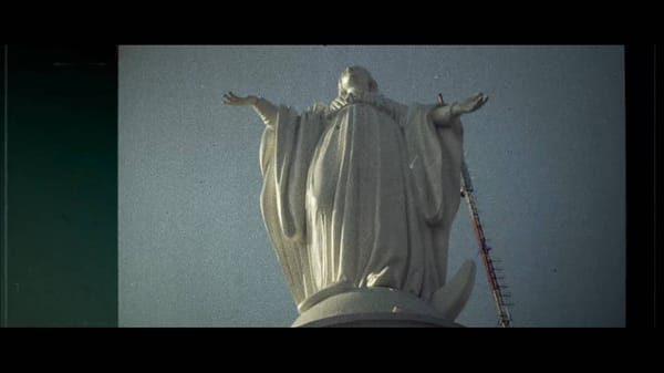 ILLUSIONS E(T)MOTION‏