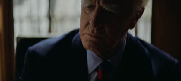 EMILY RATAJKOWSKI N’A PAS FROID AUX YEUX