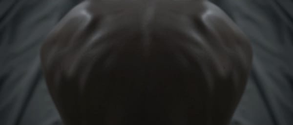 FASHION : IDENTITÉ TROUBLE