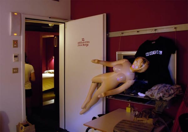 6 réalisateurs signent 6 courts-métrages pour les Hôtels Casa Camper