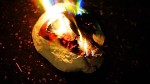 Chris Shen, joueur de couleurs