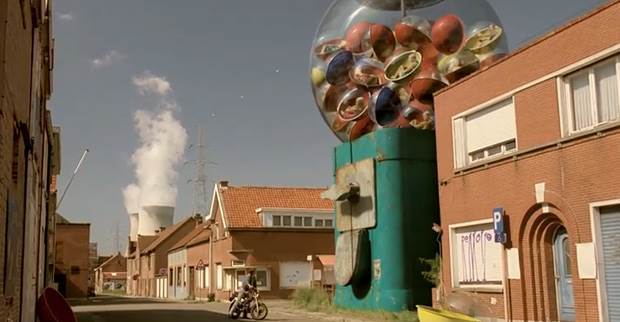 Jelmar Hufen réalise « Femme-o-matic » une fausse publicité hilarante