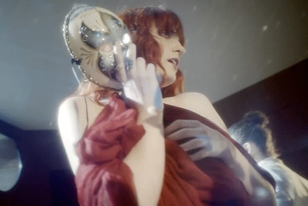 Florence & The Machine – « Shake it Out »