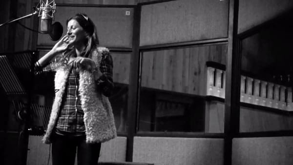 GISELE BUNDCHEN REPREND LES KINKS POUR H&M