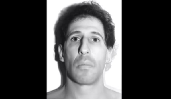 25 ANS à SE TIRER LE PORTRAIT