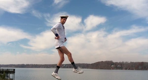 Le clip à clics plus fort que « Happy »