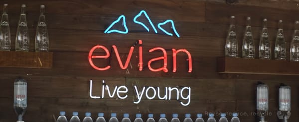 L’obsolescence programmée des bébés d’Evian