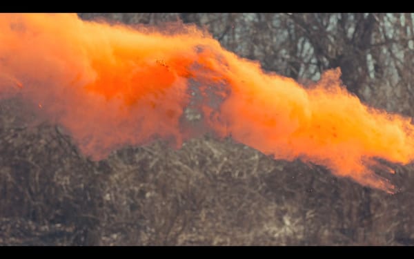 LE PARFUMS, LES COULEURS ET LES SONS SE RÉPONDENT