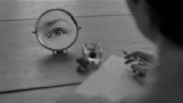 Expérience surréaliste tournée en 16mm