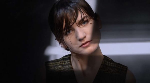 Attention : teaser de mode épileptique