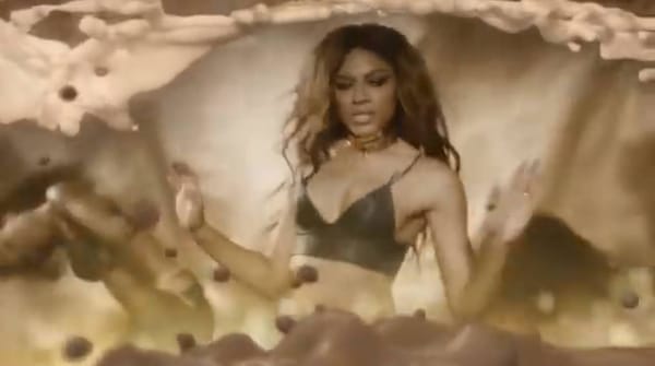 Le surréalisme capitaliste mis en images par le collectif Future Brown