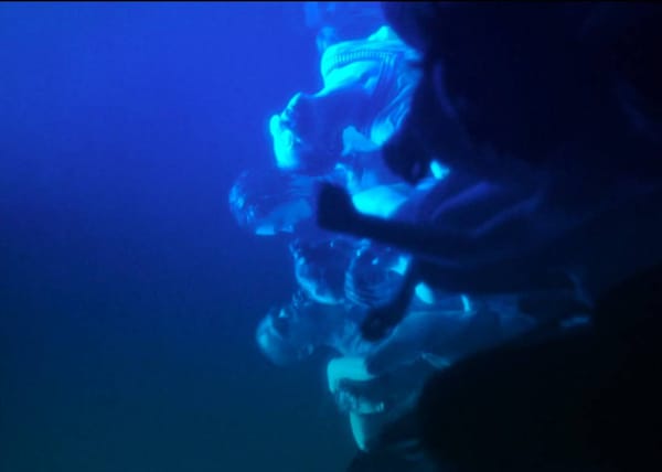 Helmi met en scène la dernière folie musicale d’Etienne de Crécy