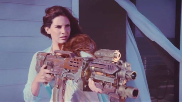 Lana Del Rey : Clip en toc pour Tube de l’été