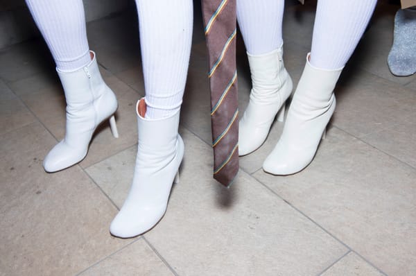 VETEMENTS : LE PALAIS DES PLAISIRS DU DIABLE