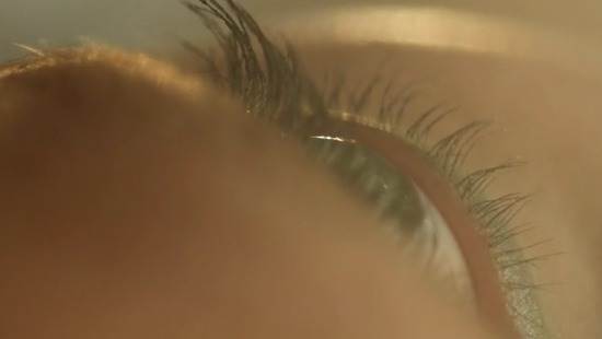 Gustav Johansson signe le clip du titre “Flames” pour le groupe Karl X Johan