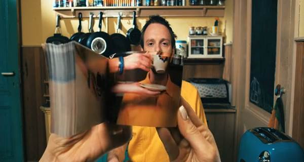 Superelectric a signé  « Squeeze Me » pour le groupe Kraak & Smaak