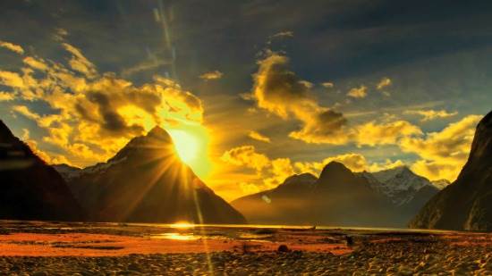 Ridley Scott et Kevin Macdonald signent « Life in a day », le premier YouTube movie