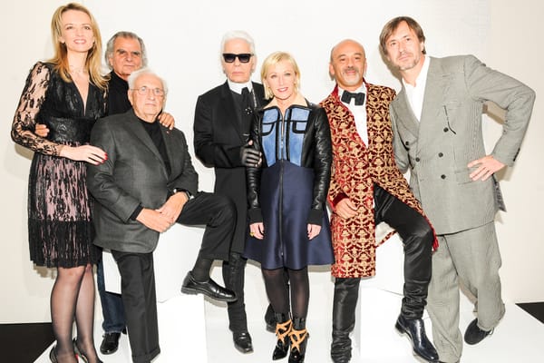 SUBURBANISM : The Soft-Carpeted World [evident] STEVE OKLYN