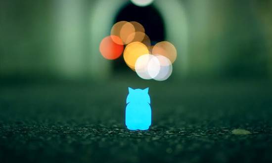 L’artiste Panhl réalise “Nowhere Near Here”, un film mixant lightpainting et stop-motion