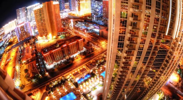 Philip Bloom – « 24 Hours of Neon »