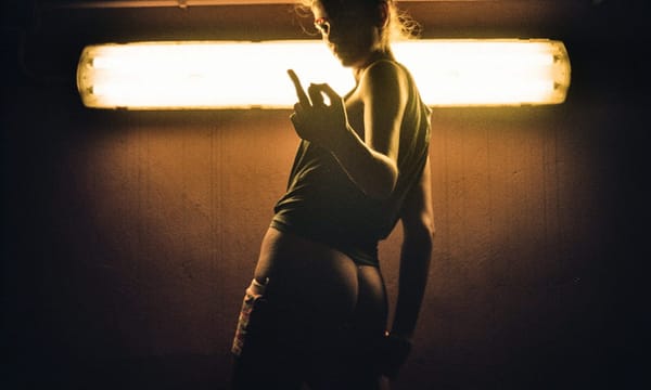 Kamisalak, photographe et réalisatrice de 26 ans au talent fulgurant