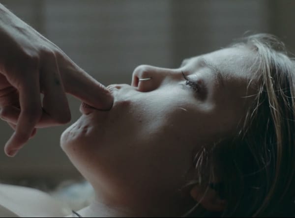 Slapper : les galères d’une fille vulgaire