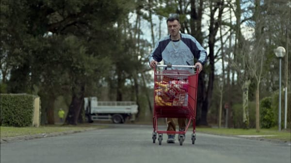 Clément Froissart x Thibault Dumoulin, un mélange étrange entre Ken Loach et Bruno Dumont