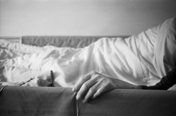 Joshua Olley, le photographe en noir et blanc