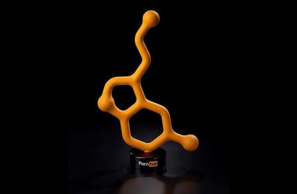 Peter Saville, de Joy Division à Pornhub. Quelle carrière !