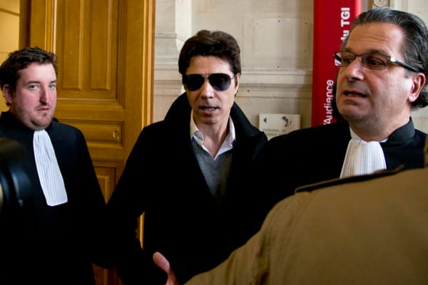 Jean-Luc Lahaye : « On ne trouve rien à redire que Mme Macron ait séduit son élève de 14 ans »