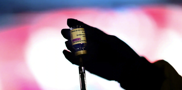 60.000 scientifiques demandent l’arrêt de la vaccination de masse