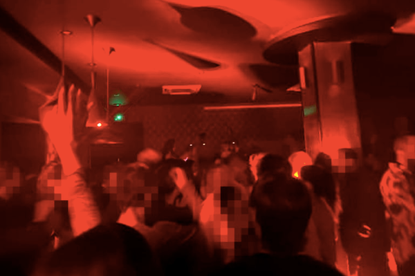 Nouveau club clandestin parisien, 300€ l’entrée puis 10€ pour le protoxyde d’azote