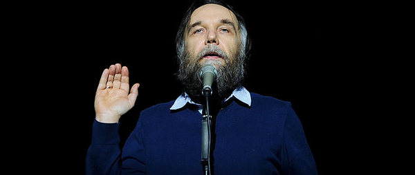 Alexandre Douguine : « La rupture avec l’Occident n’est pas une rupture avec l’Europe. C’est une rupture avec la mort, la dégénérescence et le suicide. »