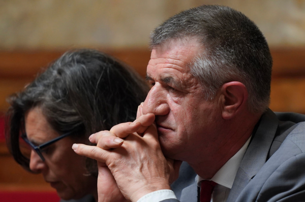 Jean Lassalle se demande si le vaccin ne lui a pas « abîmé le cœur »