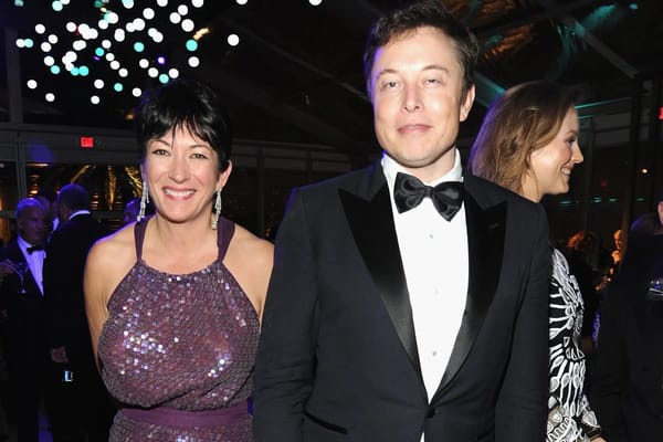 Désinformation: une photo de Musk avec Ghislaine Maxwell devient virale sur Twitter