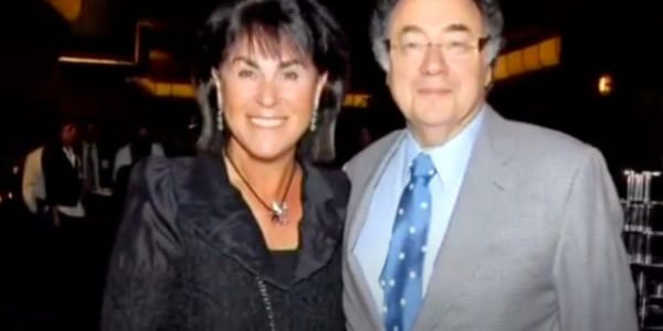 Le milliardaire canadien Sherman (fabricant d’hydroxychloroquine) et son épouse ont été assassinés