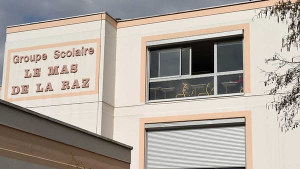 Pédophilie: l’État reconnu coupable de ne pas avoir signalé un ex-directeur d’école condamné